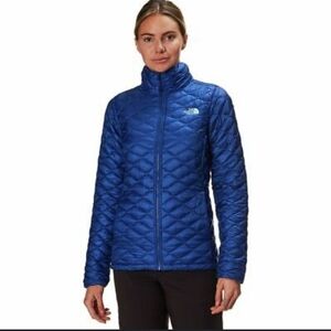 The North Face Women's Quilted Puffer Jacket in Blue
